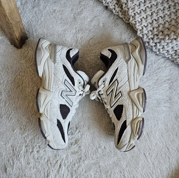 New Balance 9060 - Picture 8 of 13